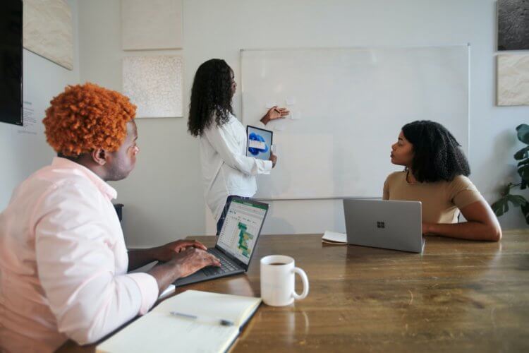 Flat fee attorneys discussing the scope of an upcoming case
