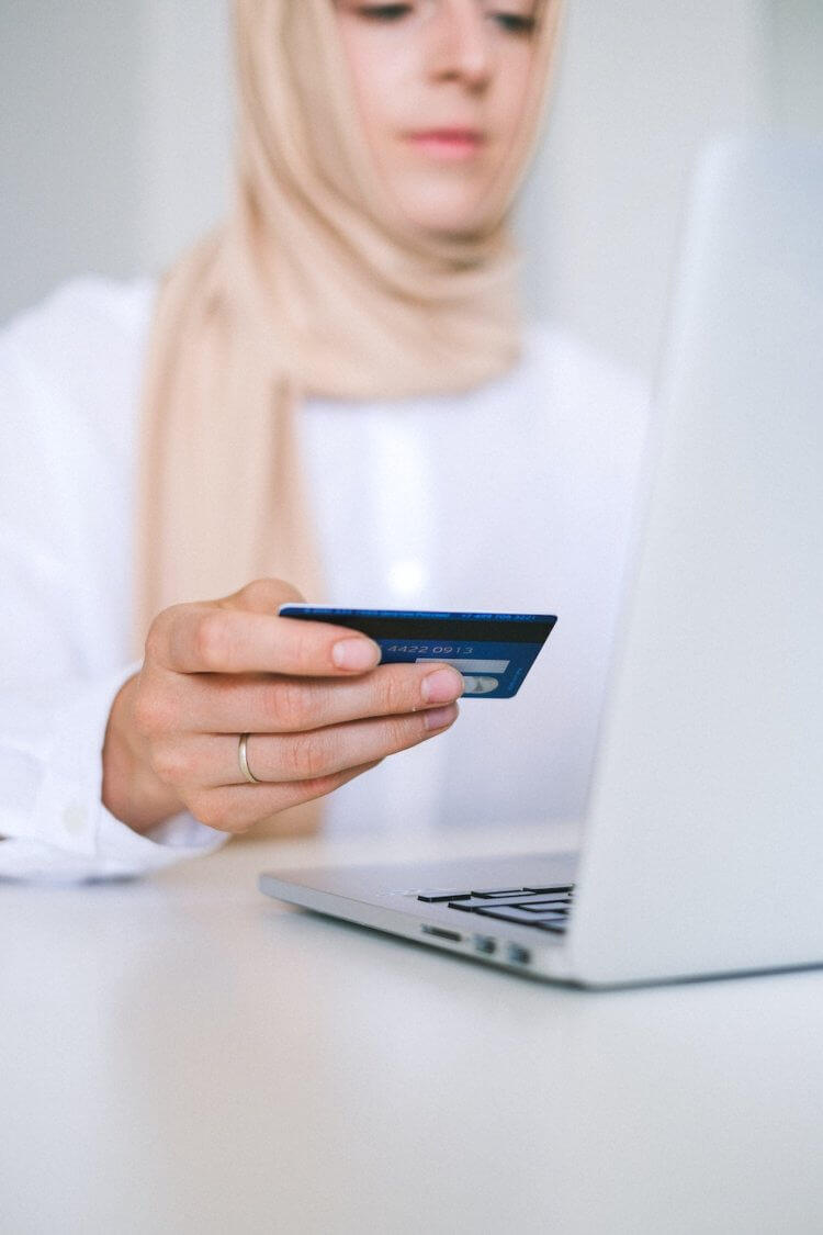 A client using paying an electronic bill from their law firm