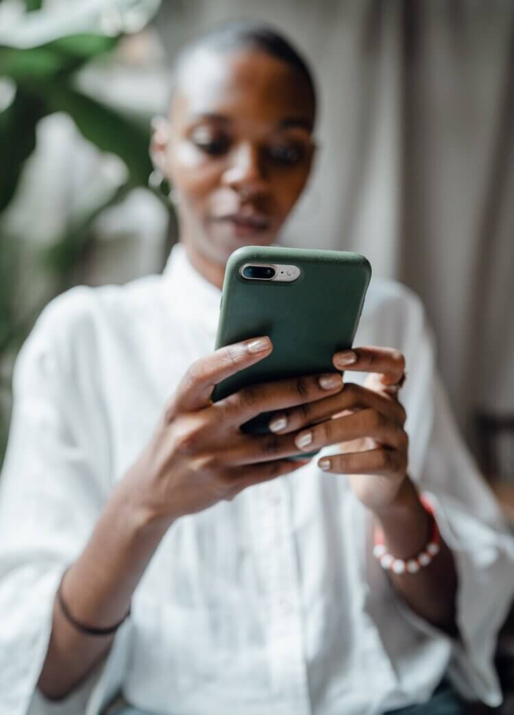 Lawyer using Meta Threads on phone