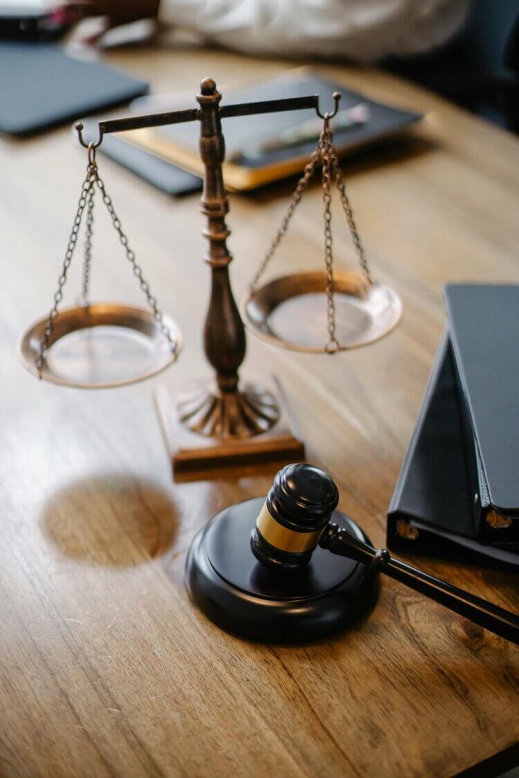 Image of scales of justice